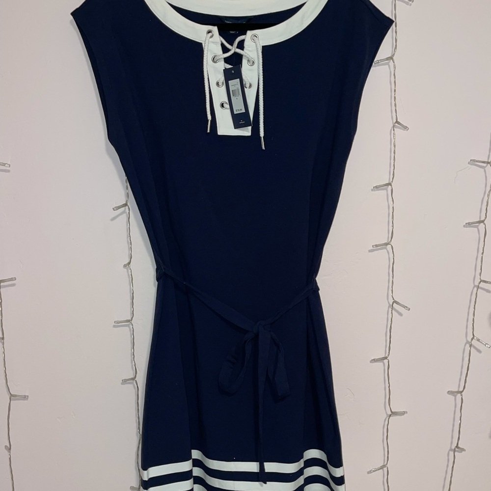 Sleeveless dress